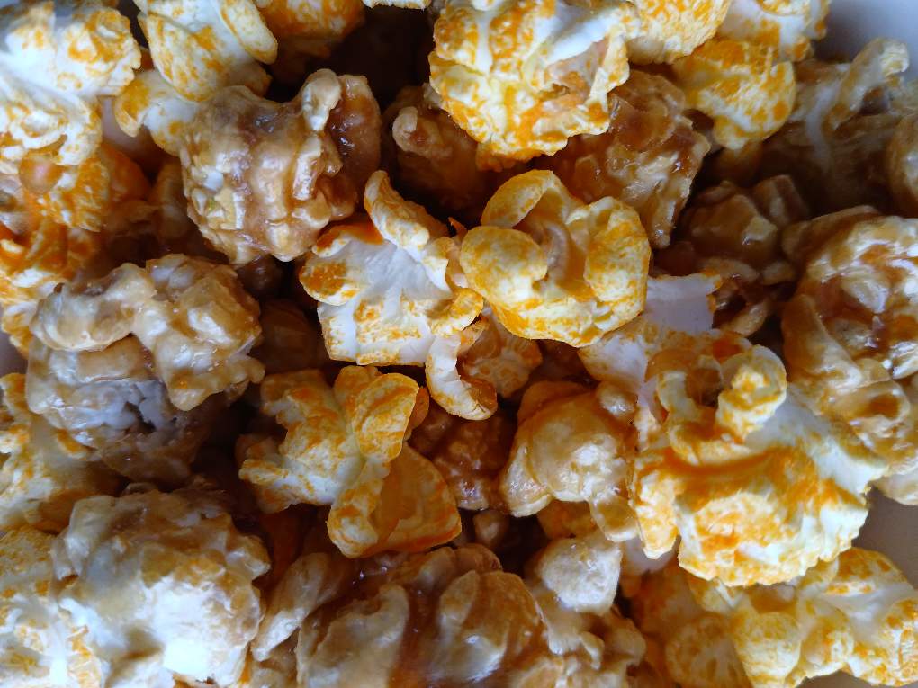 Chicago Popcorn (Caramel and Cheddar Blend)